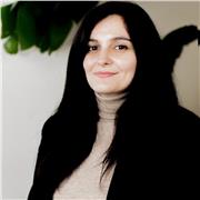 Profesora y traductora de idiomas (Inglés, Italiano, Español para extranjeros y Alemán) con más de 8 años de experiencia.